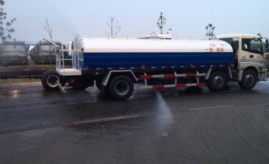 灑水車在工作時為何要放音樂？這里有大學問