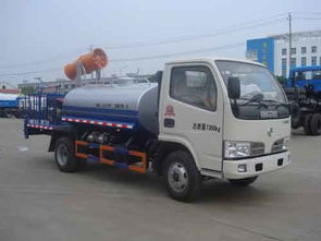 城市清道夫 洗掃車的現(xiàn)代角色與技術(shù)革新