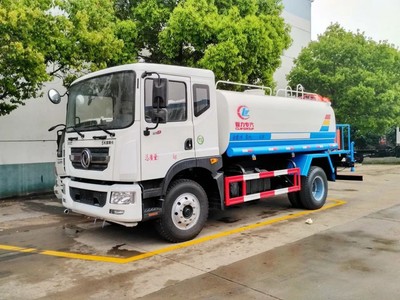 東風多利卡D9型13方灑水抑塵車 城市環境與應急搶險的多面手